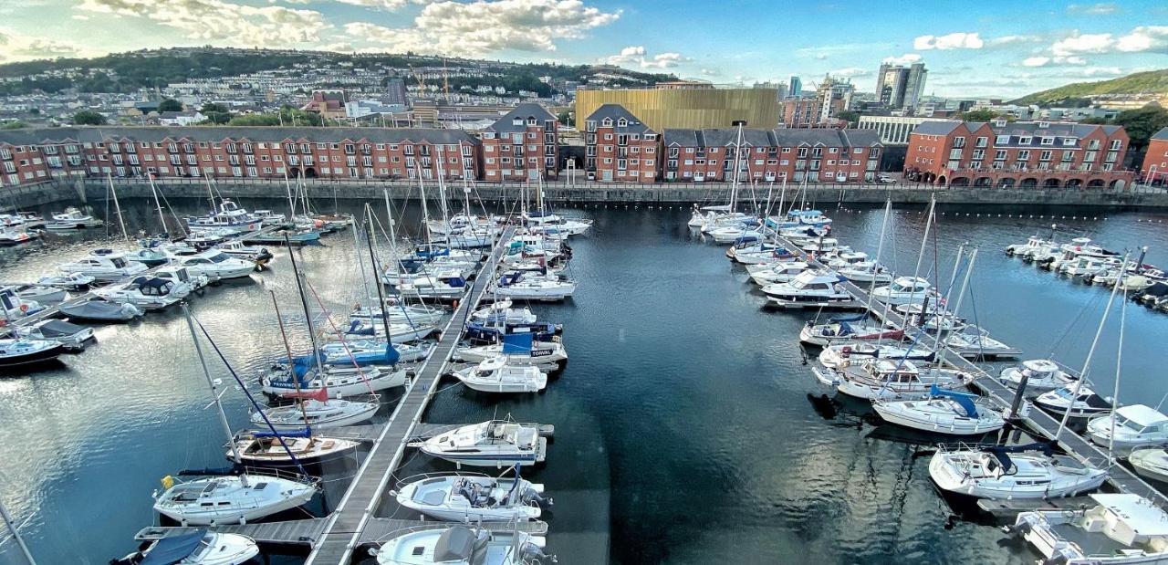 Artistic And Luxurious Apt With Sea View. Beach Side Swansea Exterior photo